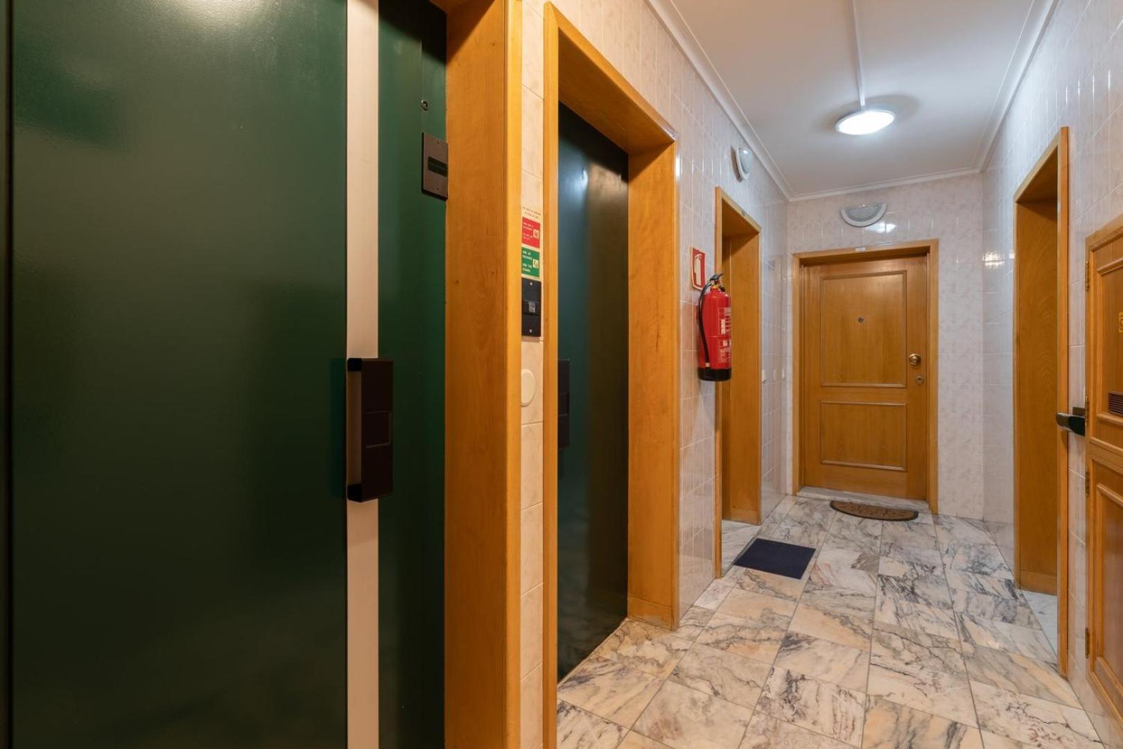 Guestready - Modern 2Br Flat In Vila Nova De Gaia OOporto Exteriör bild