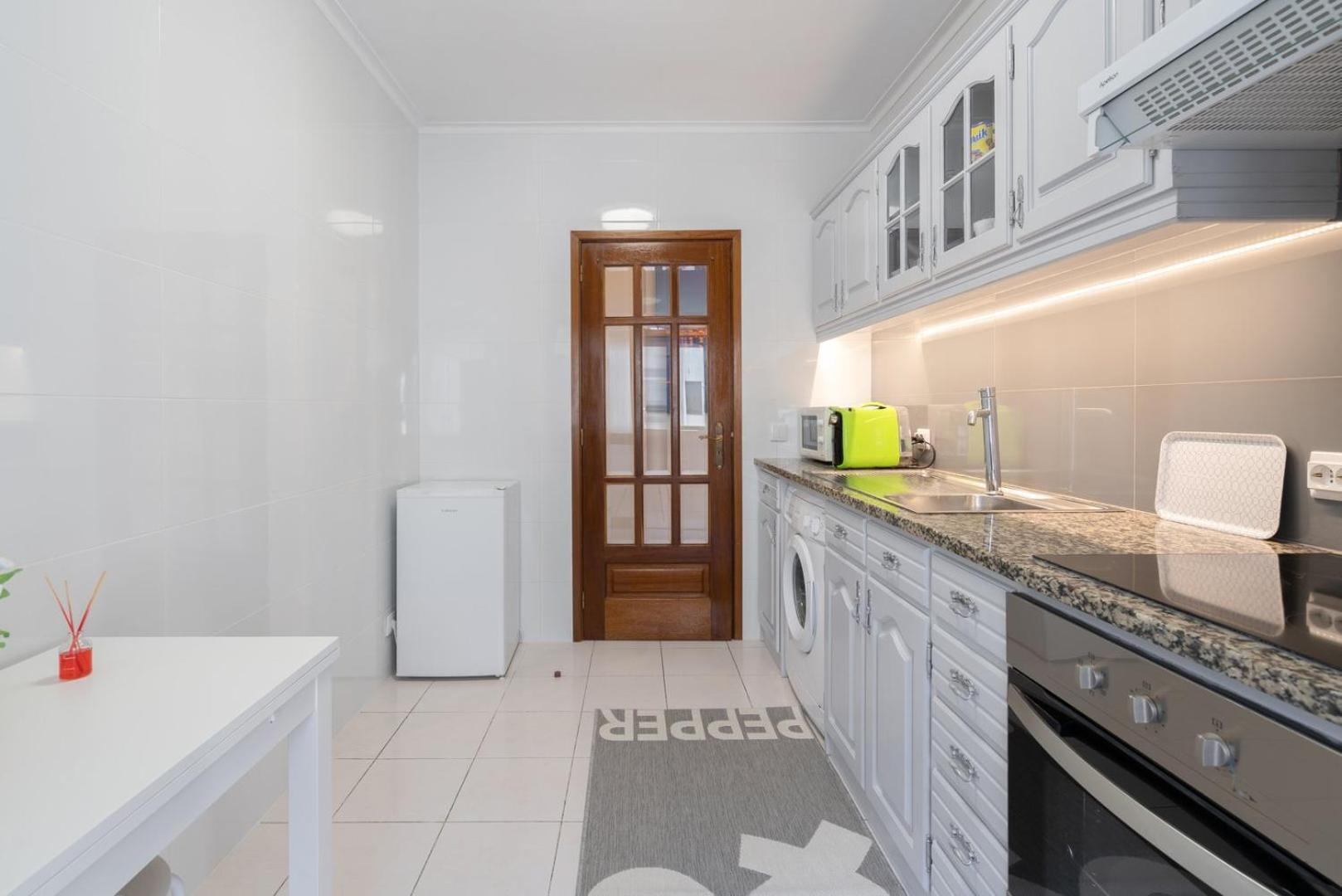 Guestready - Modern 2Br Flat In Vila Nova De Gaia OOporto Exteriör bild